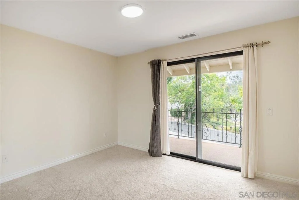 Photo of 770 Alamo