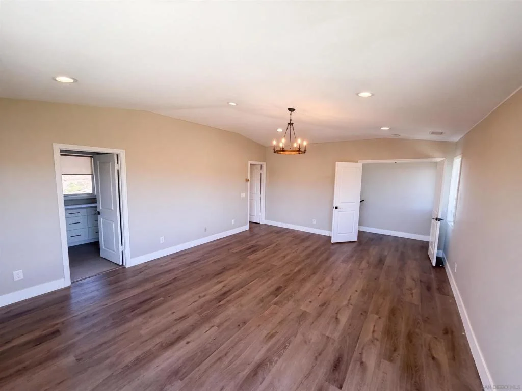 Photo of 1596 Aldorado