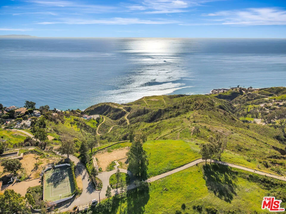 Photo of 20940 Big Rock Drive