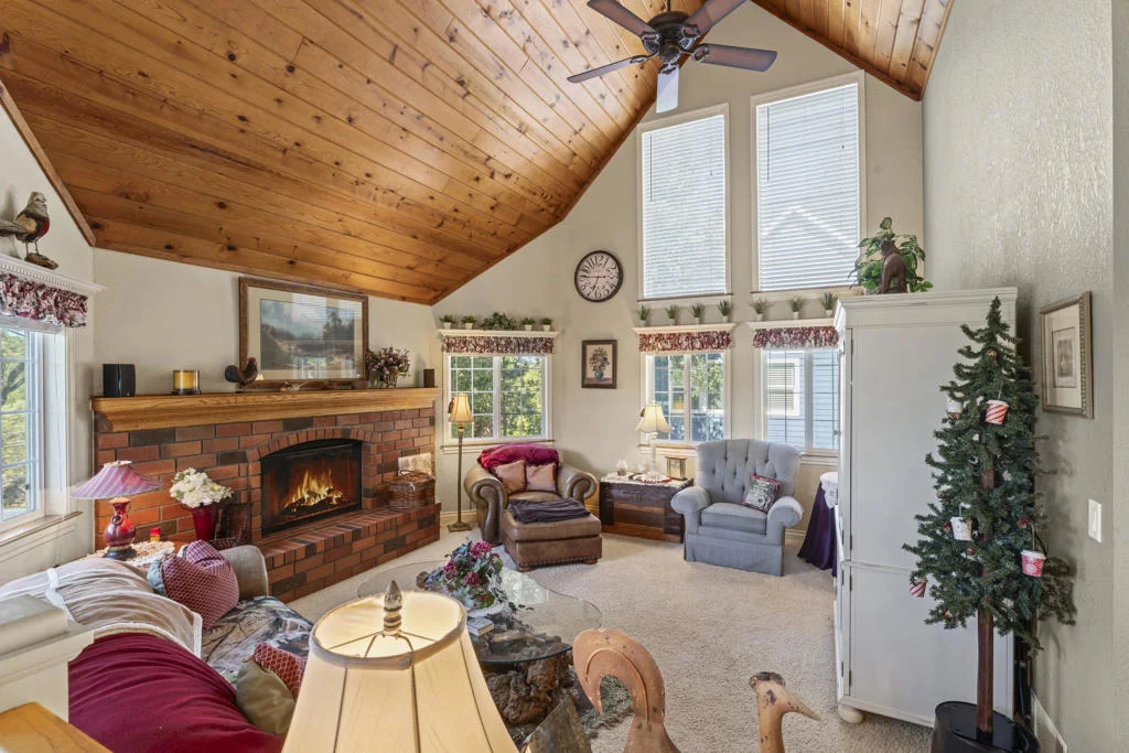 Photo of 692 Zurich Drive