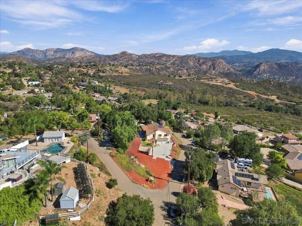 Photo of 205 Highline Trail