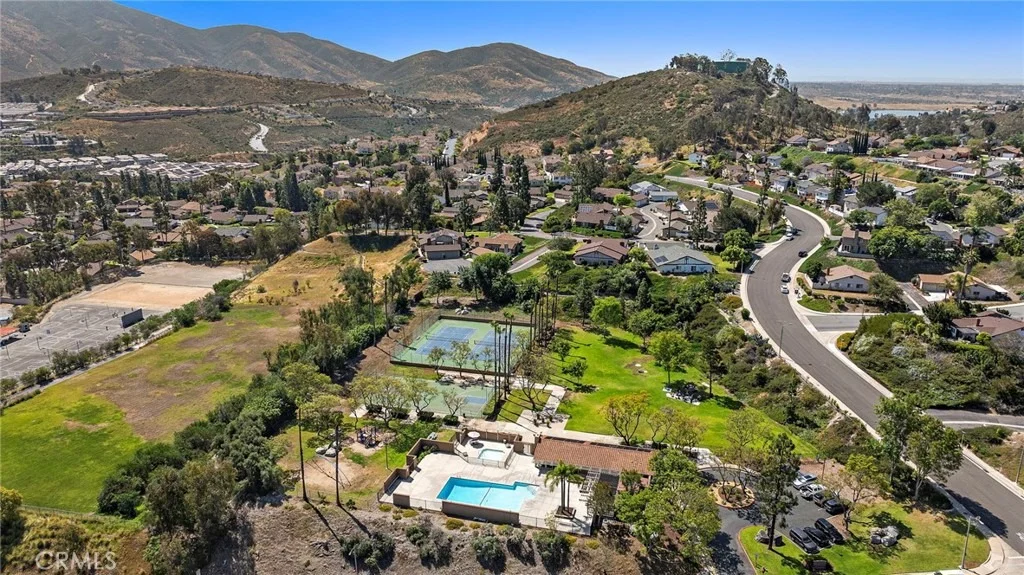 Photo of 2928 Highlands