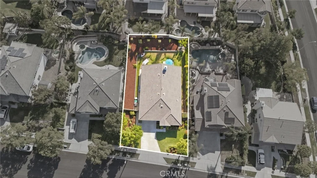 Photo of 3966 Bennett