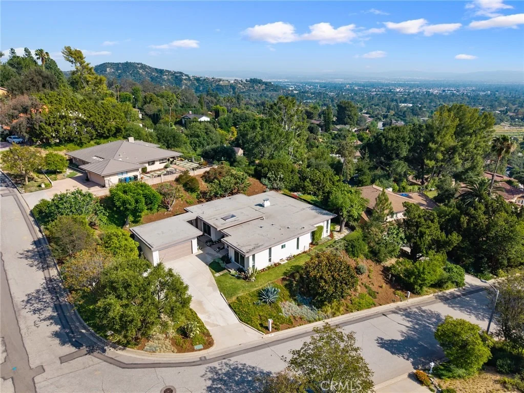 Photo of 598 Camillo Road