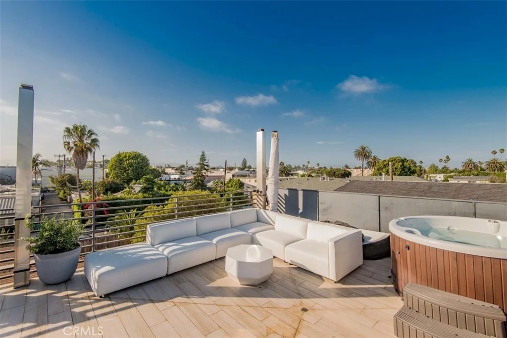 Photo of 708 Hampton Drive