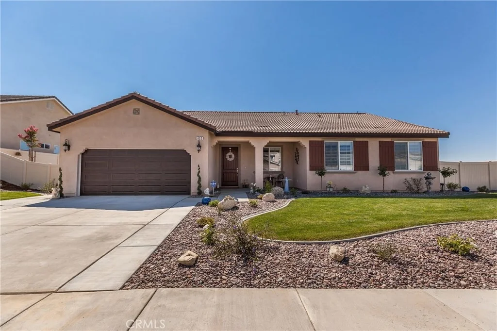 Photo of 450 Canyon Ridge