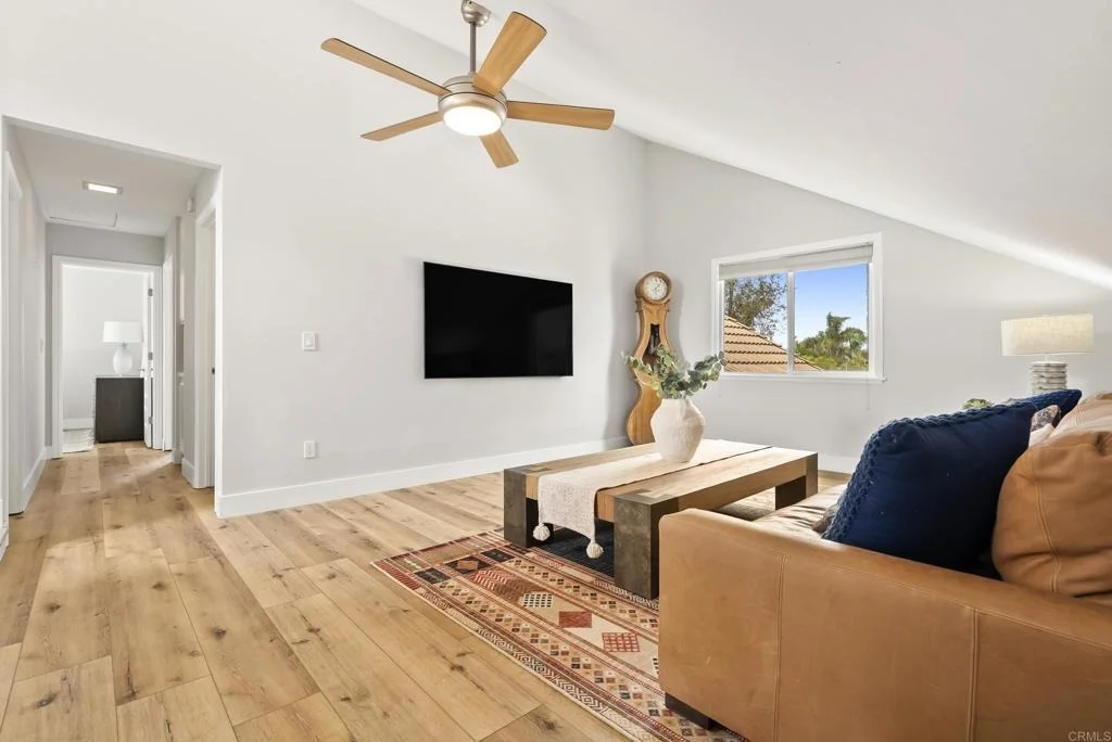 Photo of 1504 Valleda Lane