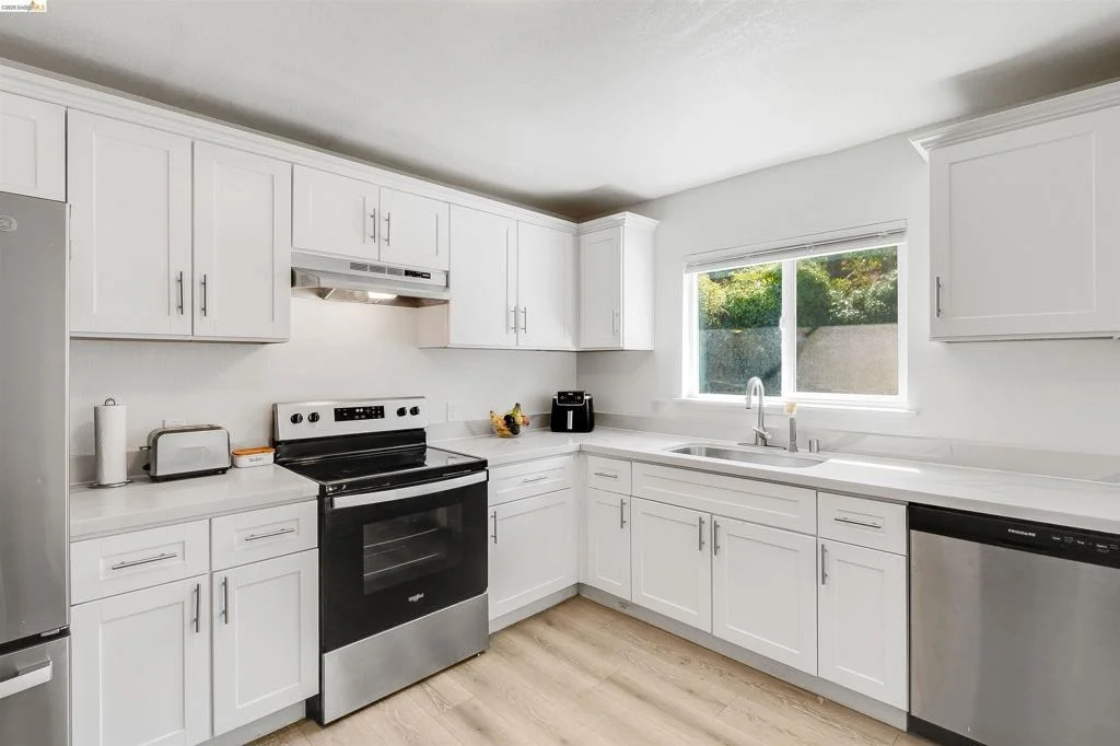 Photo of 335 Pepper Dr