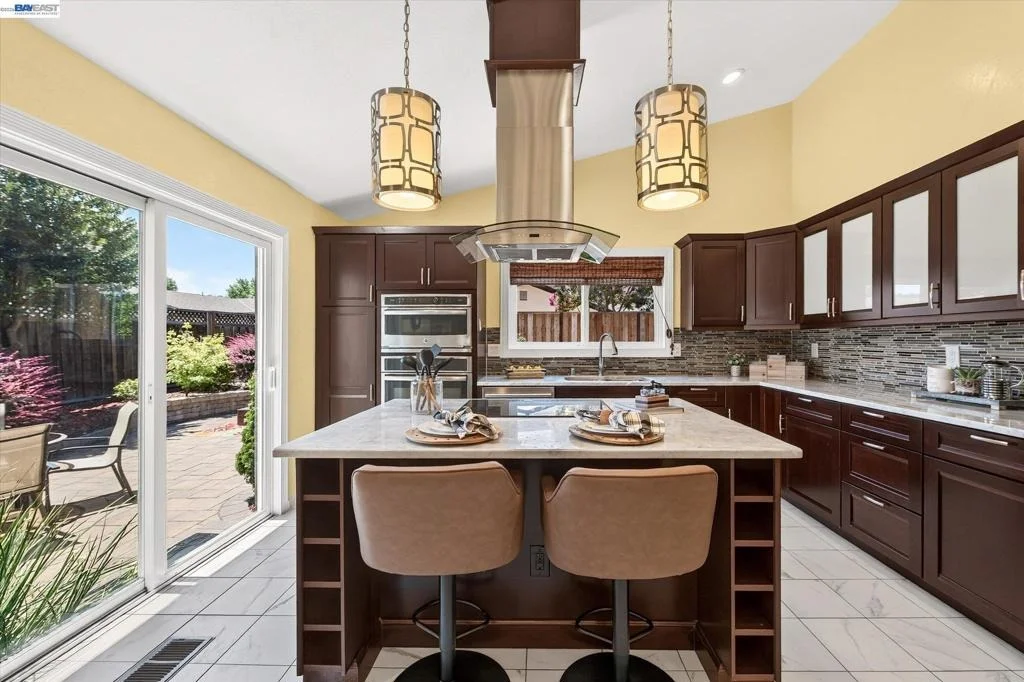 Photo of 2358 Crestline Rd