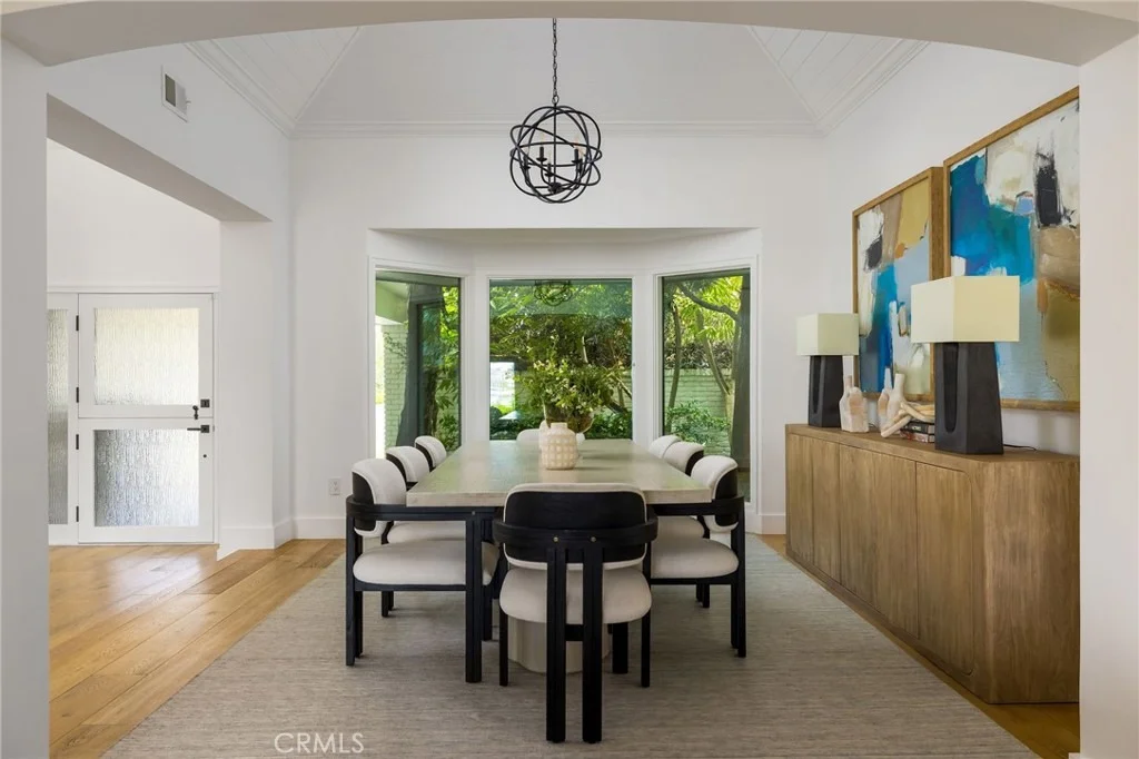 Photo of 2572 Bayshore Drive