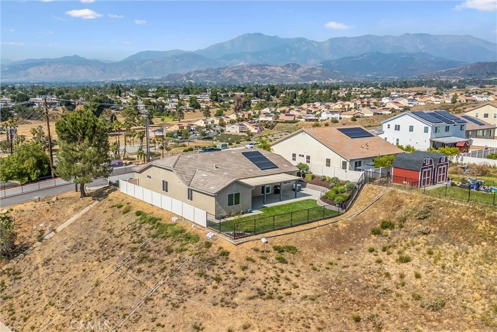 Photo of 402 Buena Mesa Dr