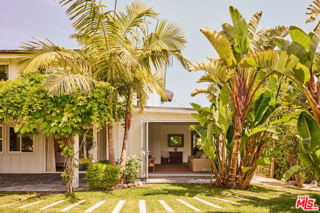 Photo of 6363 Zumirez Drive