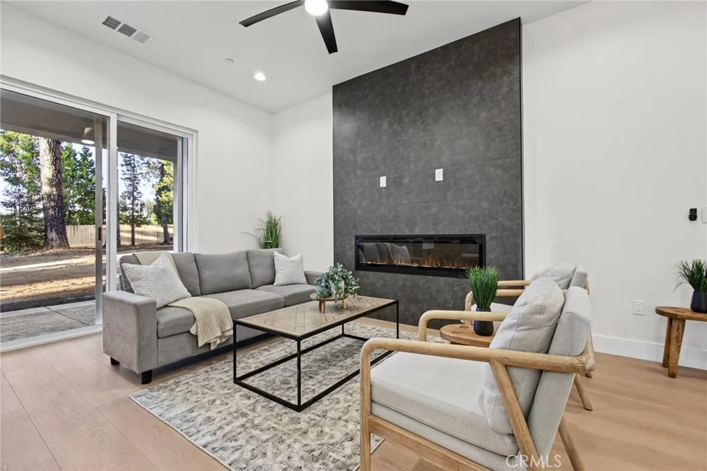 Photo of 1677 Paradisewood Drive