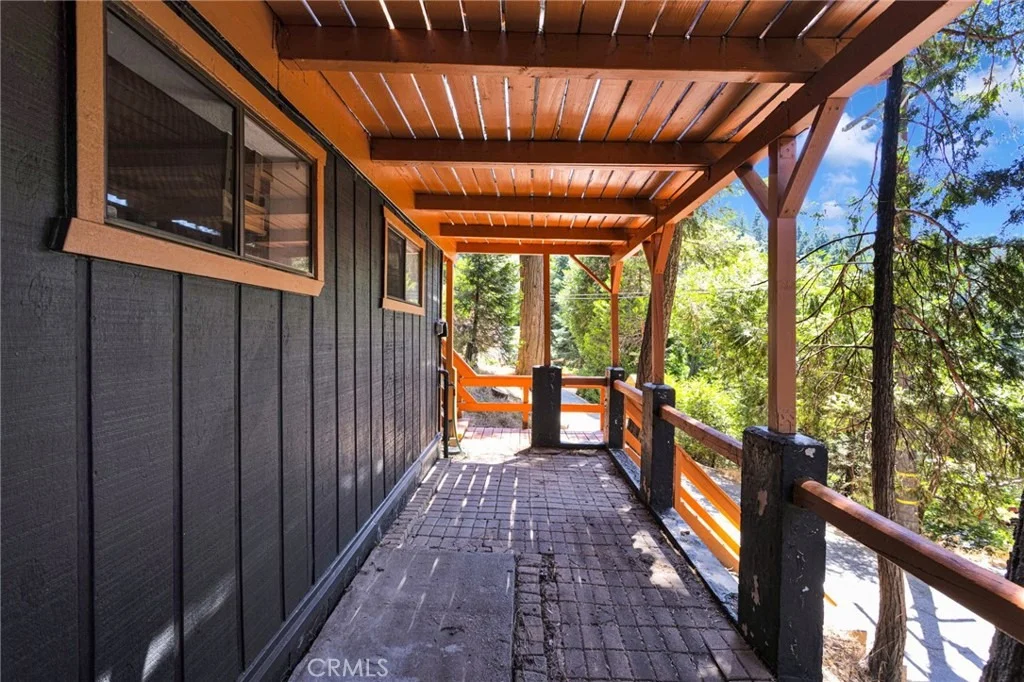Photo of 739 Lake Drive