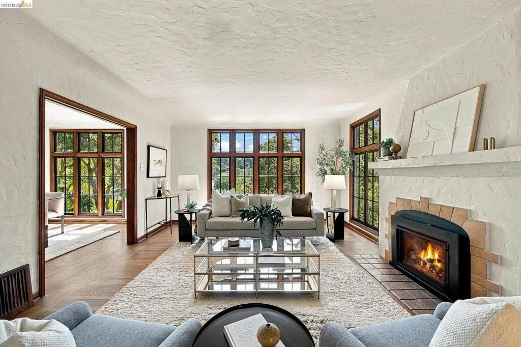 Photo of 939 Hillcroft Circle