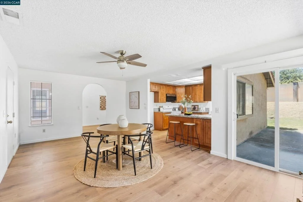 Photo of 3167 Osuna Way
