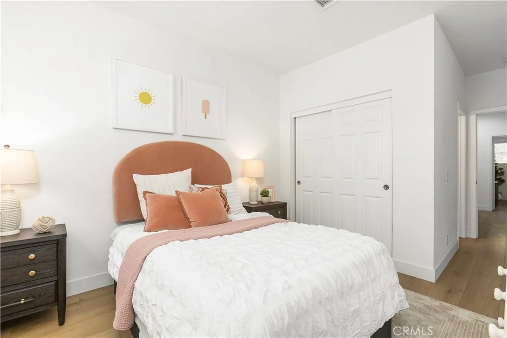 Photo of 229 Dewdrop