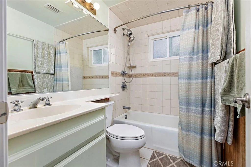 Photo of 4581 Crestview Drive