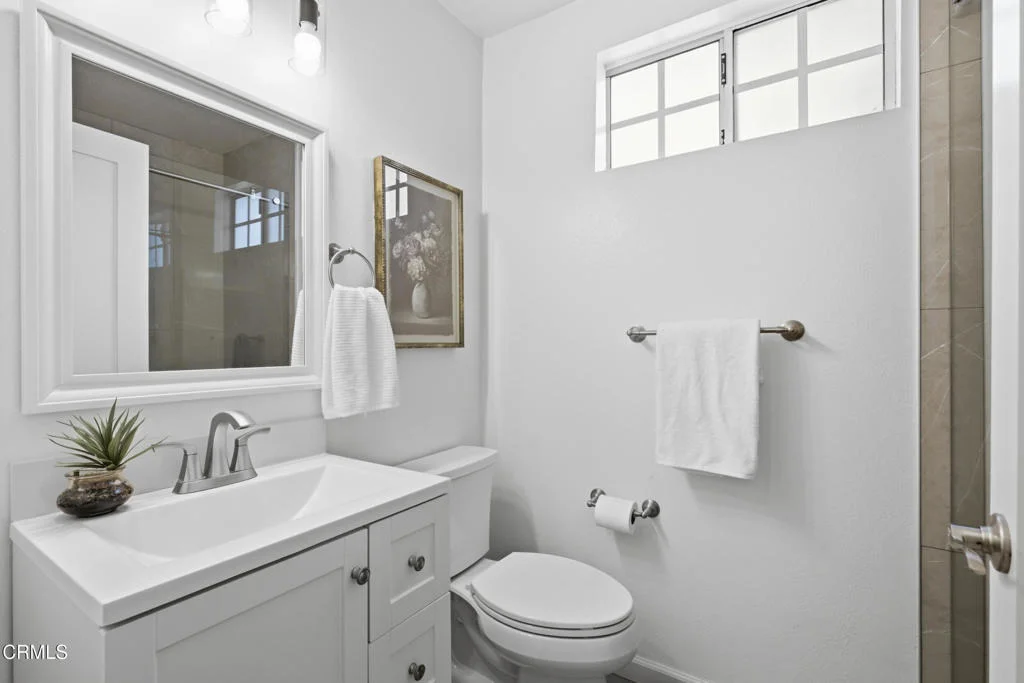 Photo of Unit 7 at 10274 Tujunga Canyon Boulevard