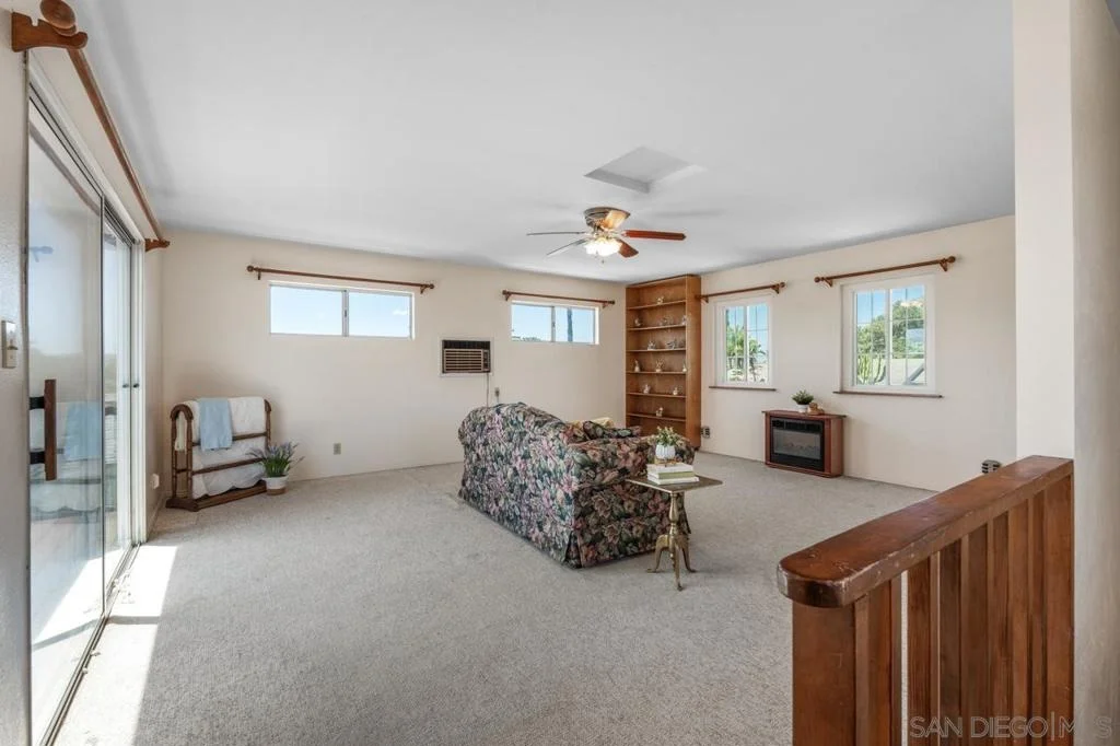 Photo of 6031 Sinton