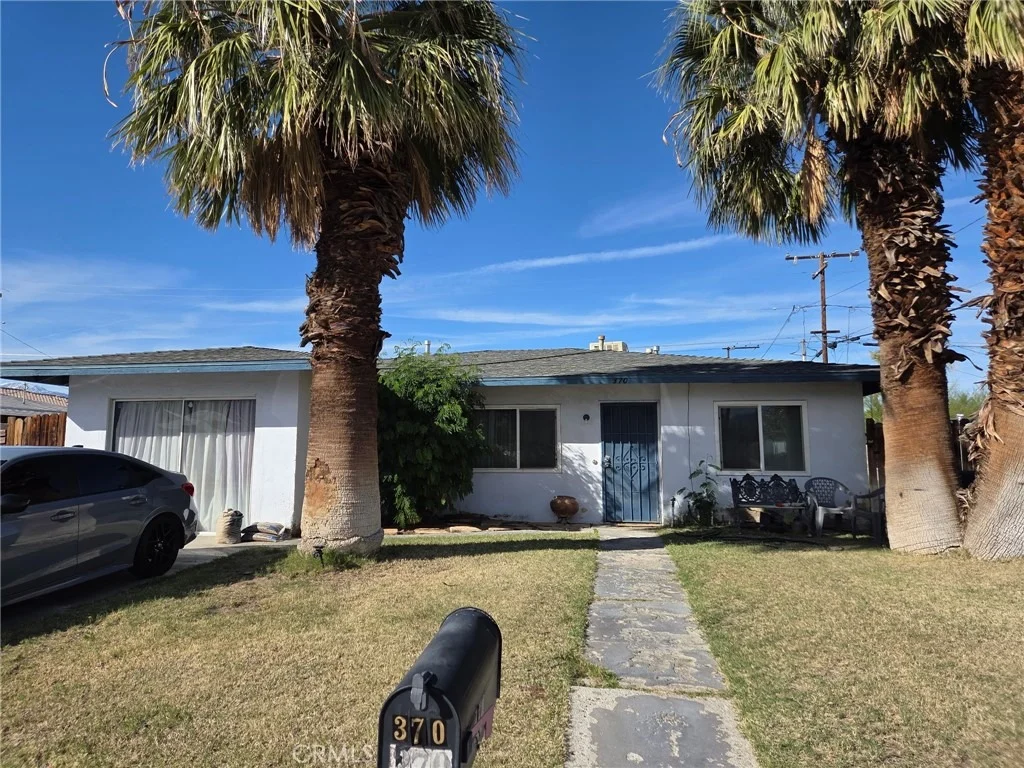 Photo of 370 W Avenida Cerca