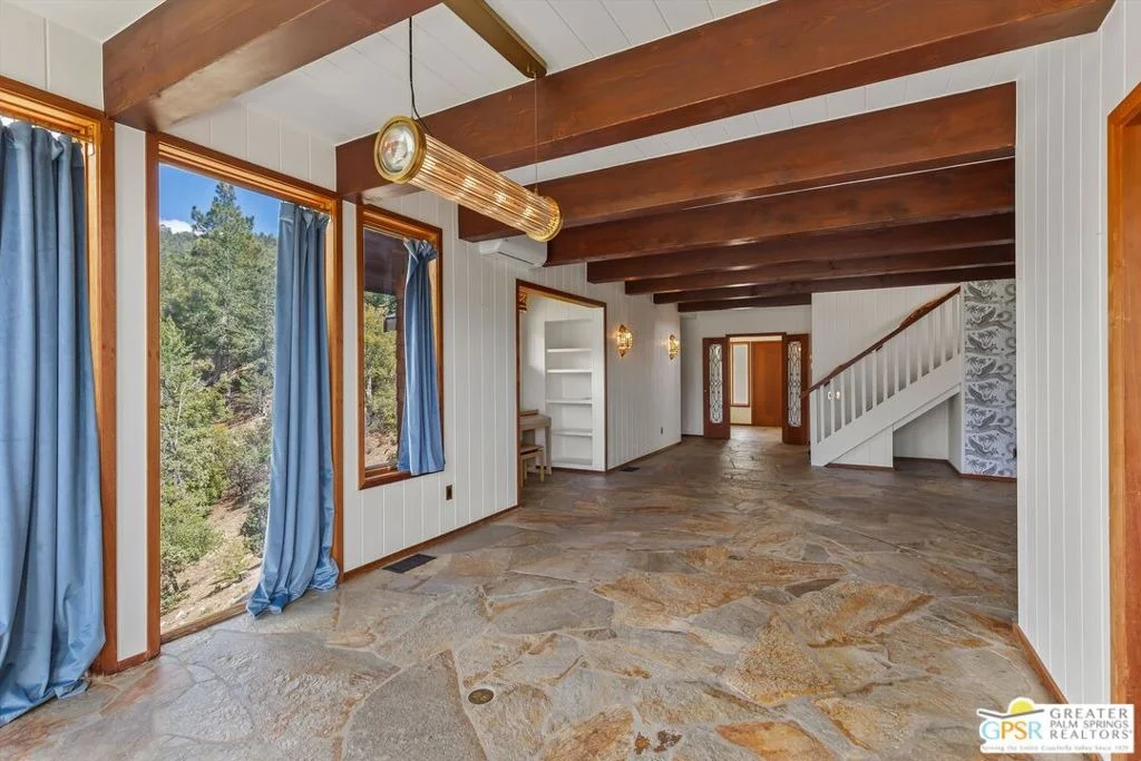 Photo of 54620 Crest Drive