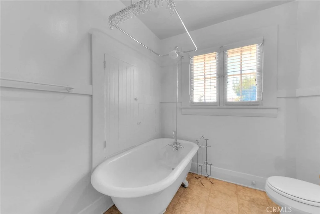 Photo of 563 Claremont