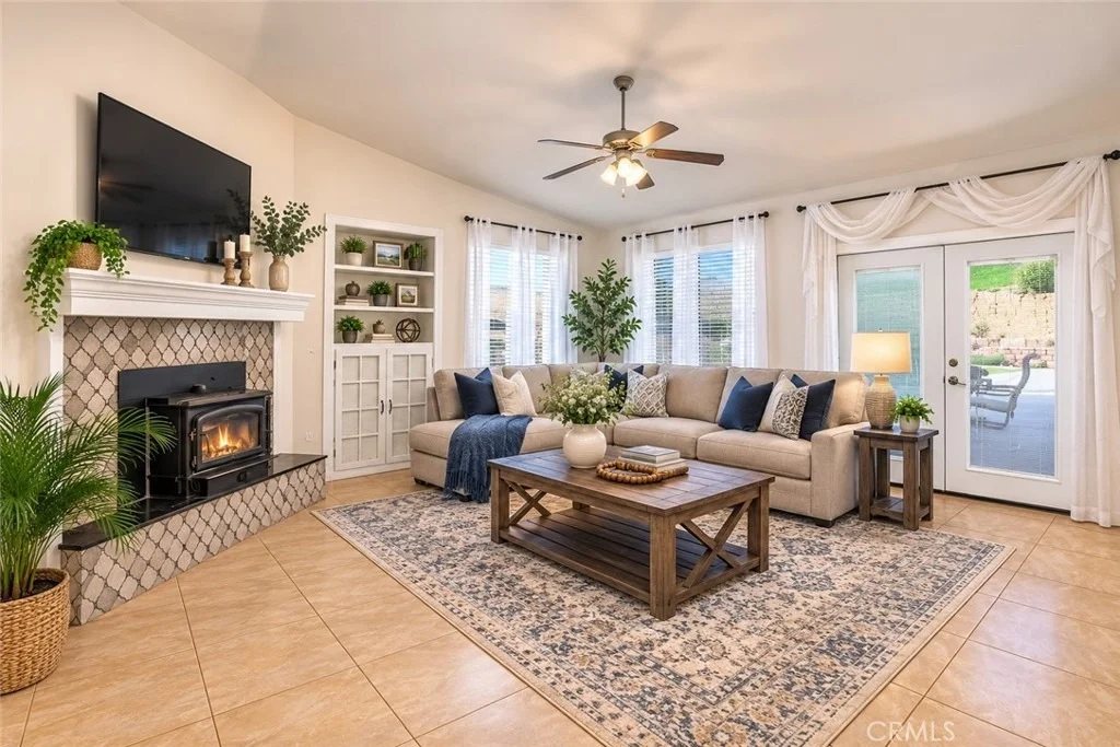 Photo of 13997 Riverside