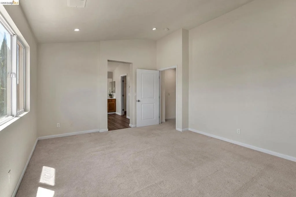 Photo of 544 Pine Creek Cir