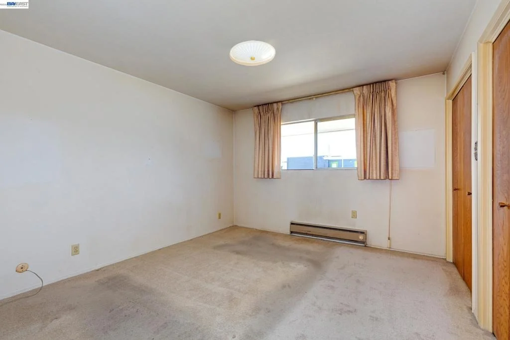 Photo of Unit 307 at 339 Broadway