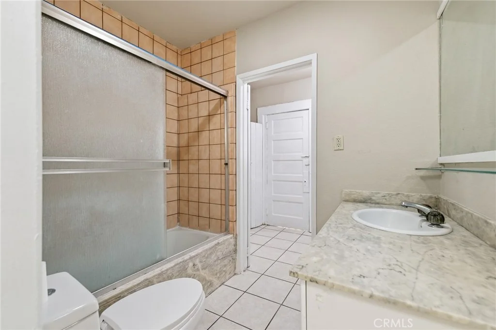 Photo of 2239 W Sunset Boulevard
