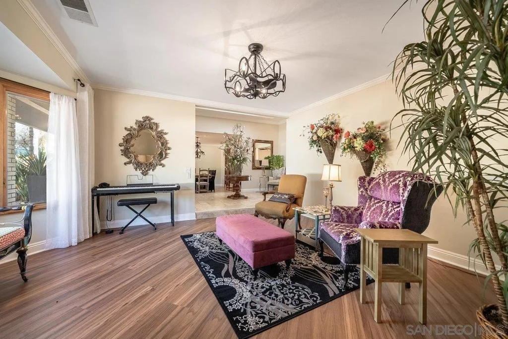 Photo of 33 Gateview
