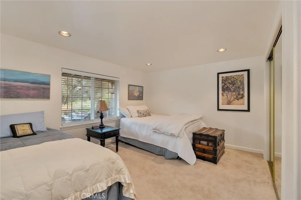 Photo of 5056 Hooper Lane