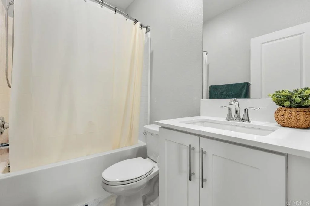 Photo of Unit 1 at 4374 Nautilus Way