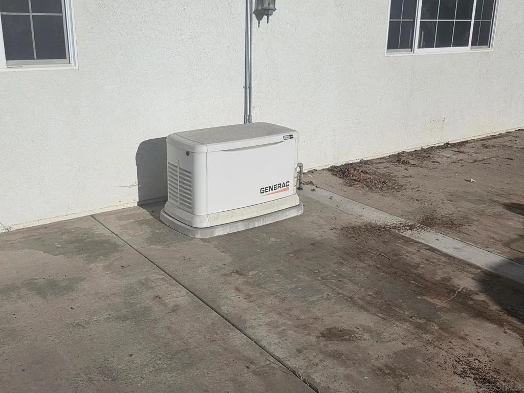 Photo of 25090 Oakana