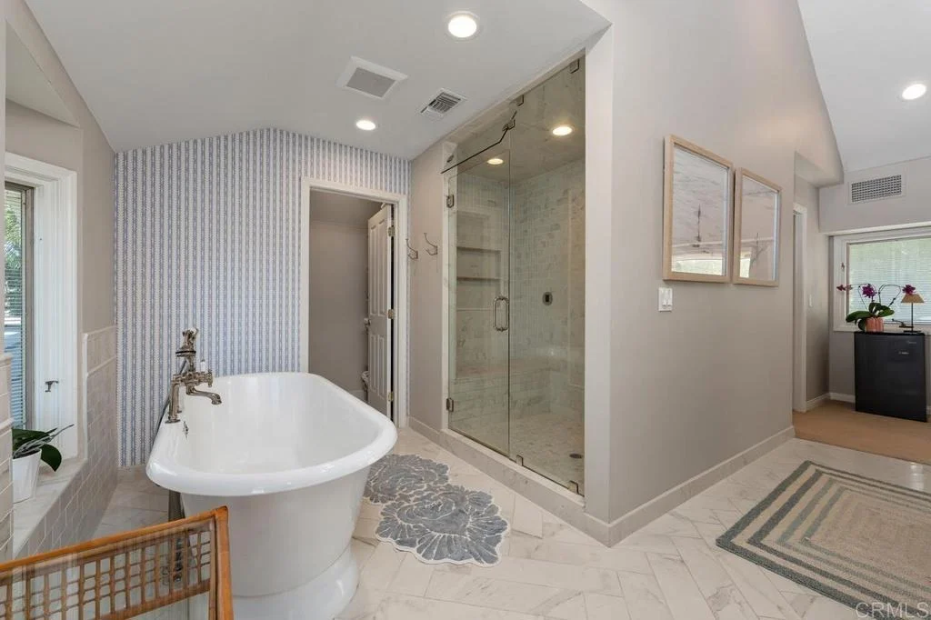 Photo of 5241 Alzeda Drive