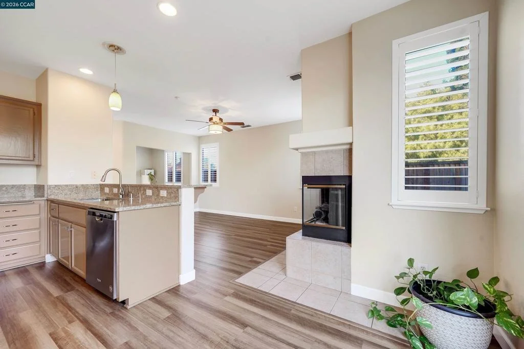 Photo of 738 Marsh Pl