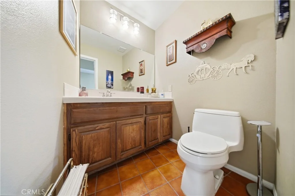 Photo of 450 Fairway Drive