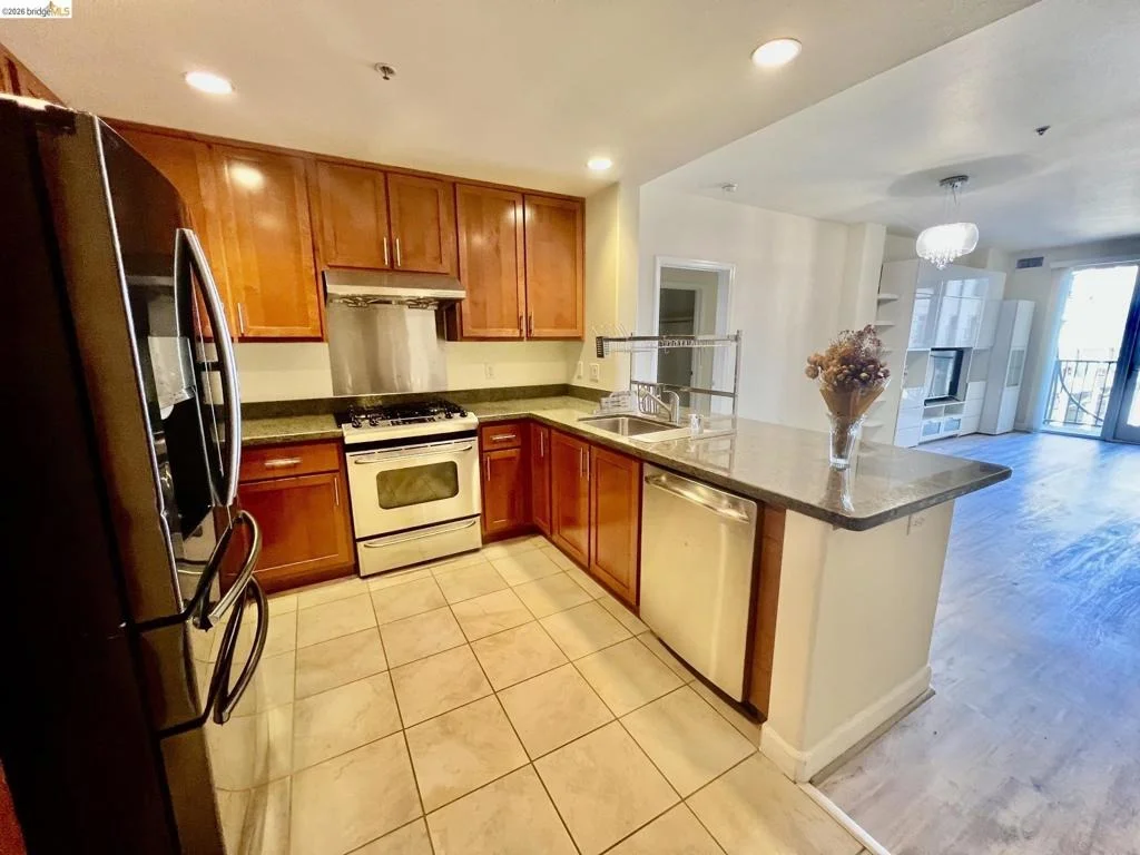 Photo of Unit 313 at 423 7th Street