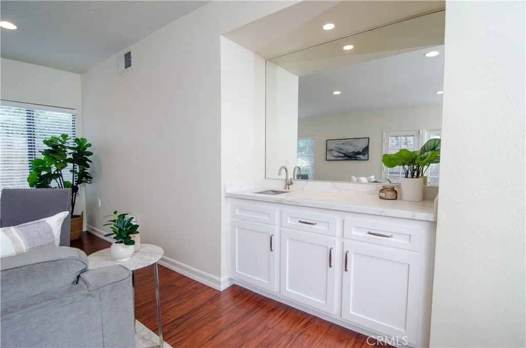 Photo of 24371 Crestview Drive