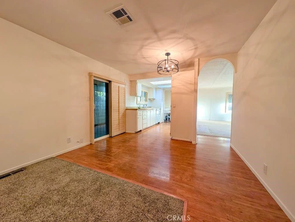Photo of 10213 Overland