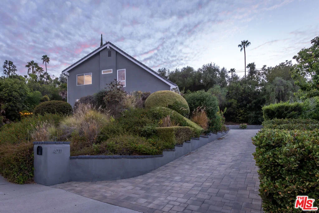 Photo of 4711 Hermano Drive