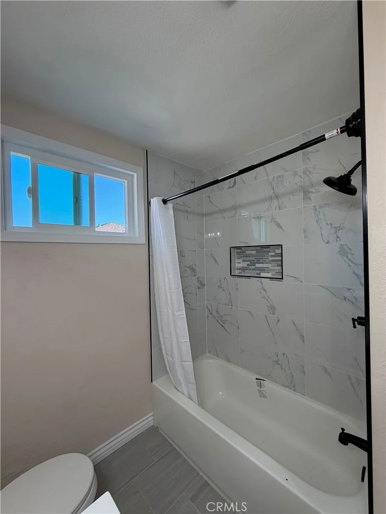 Photo of 701 N Willow Avenue