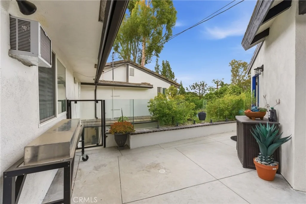 Photo of 520 W Hermosa