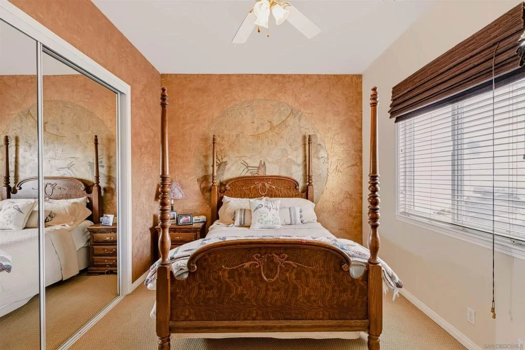 Photo of 991 River Oaks