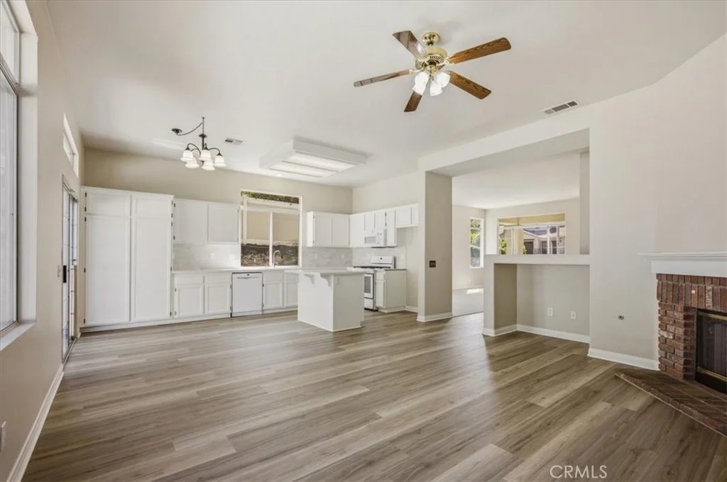 Photo of 33460 Brushy Hollow