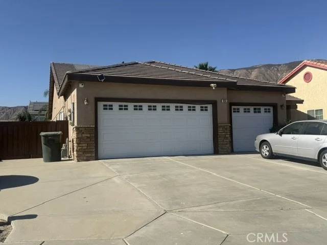 Photo of 985 Austin Court