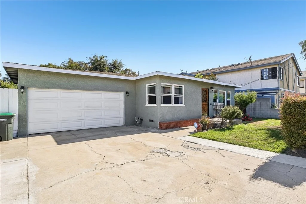 Photo of 8558 Park