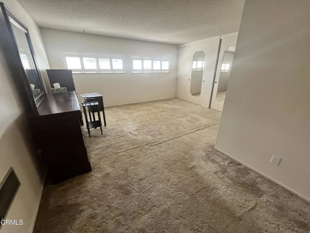 Photo of 1402 W Beverly Drive