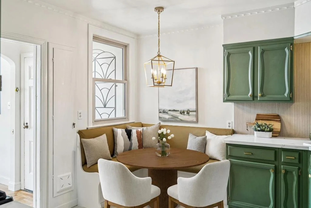 Photo of 825 Amazon Avenue